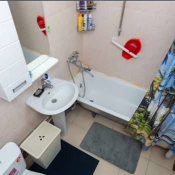 Продается 1-комнатная квартира, 42 м²