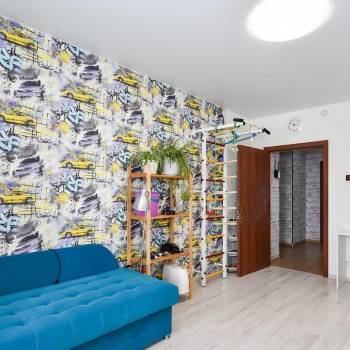 Продается 1-комнатная квартира, 42 м²