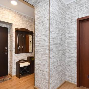 Продается 1-комнатная квартира, 42 м²