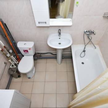 Продается 1-комнатная квартира, 42 м²