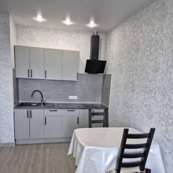 Сдается 1-комнатная квартира, 42 м²