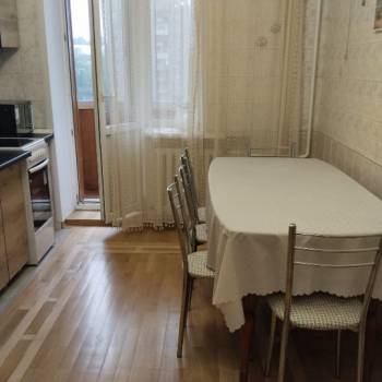 Сдается Многокомнатная квартира, 90 м²