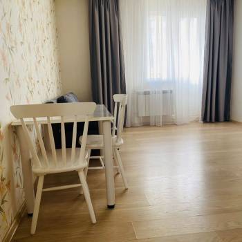 Сдается 1-комнатная квартира, 46 м²