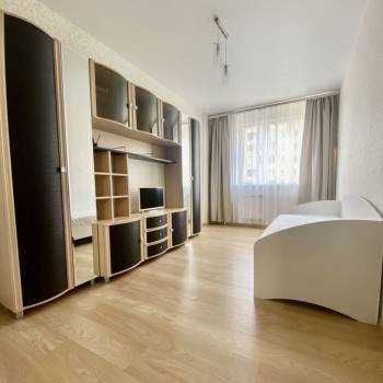 Сдается 1-комнатная квартира, 46 м²