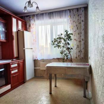 Продается Многокомнатная квартира, 82,6 м²