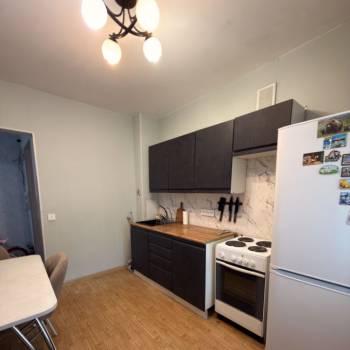 Сдается Многокомнатная квартира, 60 м²