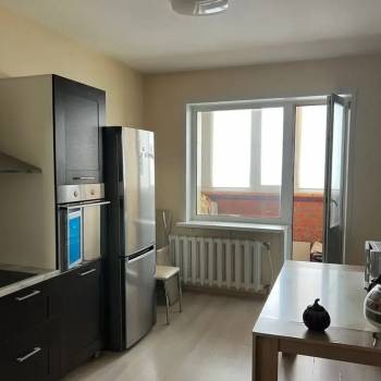 Продается 1-комнатная квартира, 45,6 м²