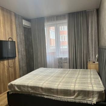Сдается 1-комнатная квартира, 38 м²