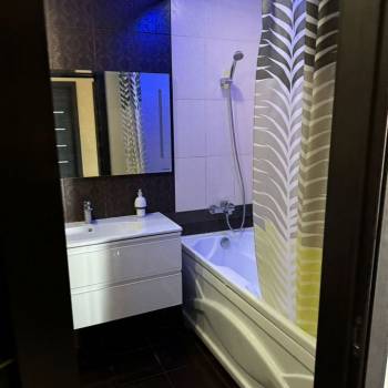 Сдается Многокомнатная квартира, 74 м²