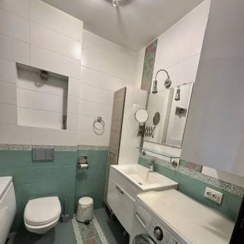 Сдается 2-х комнатная квартира, 70 м²