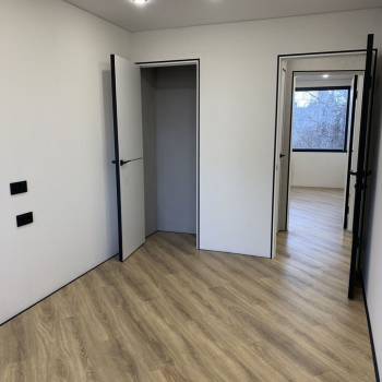 Продается 3-х комнатная квартира, 58 м²