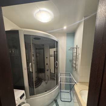 Сдается Многокомнатная квартира, 64 м²