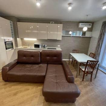 Сдается Многокомнатная квартира, 100 м²