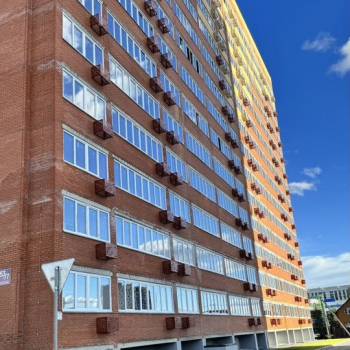 Продается 1-комнатная квартира, 42,2 м²