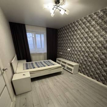 Сдается 1-комнатная квартира, 50 м²