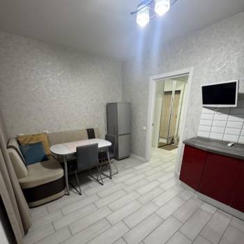 Сдается 1-комнатная квартира, 50 м²