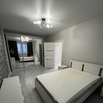 Сдается 1-комнатная квартира, 50 м²