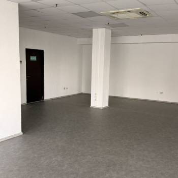 Сдается Нежилое помещение, 160 м²
