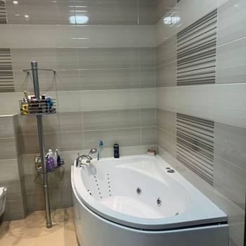 Продается Многокомнатная квартира, 139,2 м²