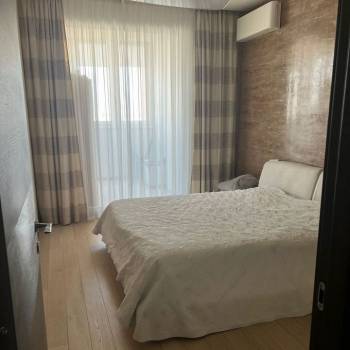 Продается Многокомнатная квартира, 139,2 м²