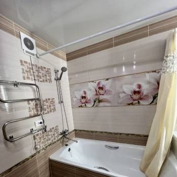 Сдается 2-х комнатная квартира, 70 м²