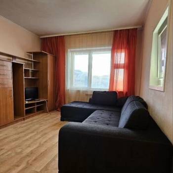 Сдается 1-комнатная квартира, 46 м²