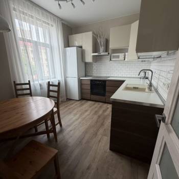 Сдается Многокомнатная квартира, 84 м²