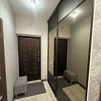 Сдается 1-комнатная квартира, 42 м²