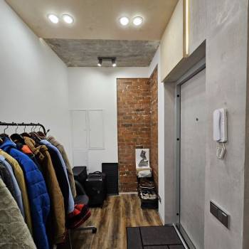 Продается Многокомнатная квартира, 100,2 м²