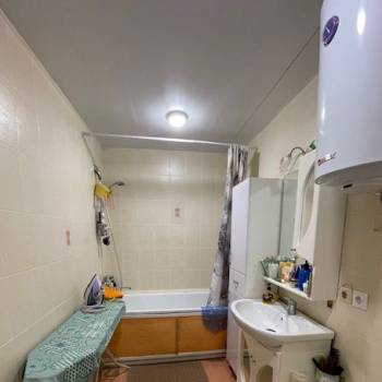 Продается 1-комнатная квартира, 42,2 м²