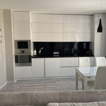 Сдается 2-х комнатная квартира, 65 м²