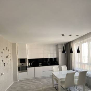 Сдается 2-х комнатная квартира, 65 м²