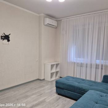 Сдается 1-комнатная квартира, 39 м²