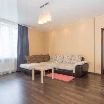 Сдается Многокомнатная квартира, 83,8 м²