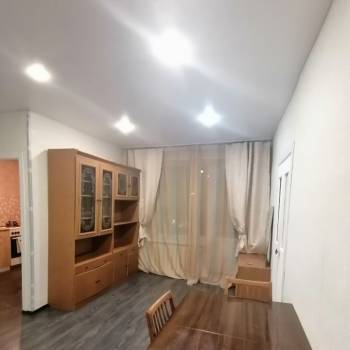 Сдается Многокомнатная квартира, 58 м²