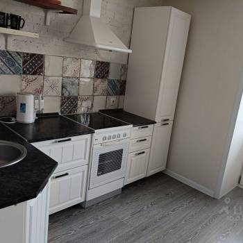 Сдается 1-комнатная квартира, 38 м²