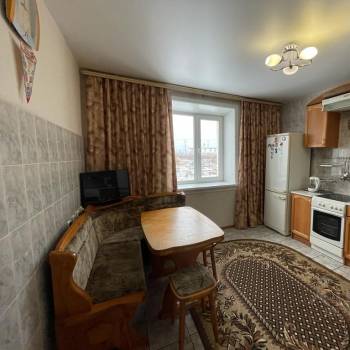 Сдается 1-комнатная квартира, 45 м²