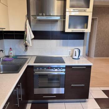 Сдается 2-х комнатная квартира, 60 м²