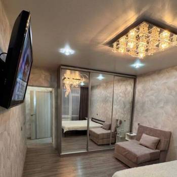 Сдается 1-комнатная квартира, 42 м²