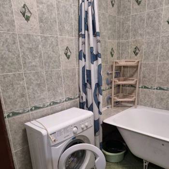 Сдается 1-комнатная квартира, 53 м²