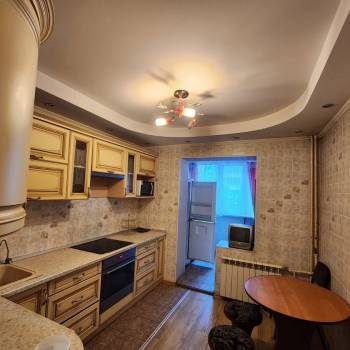 Сдается Многокомнатная квартира, 80 м²