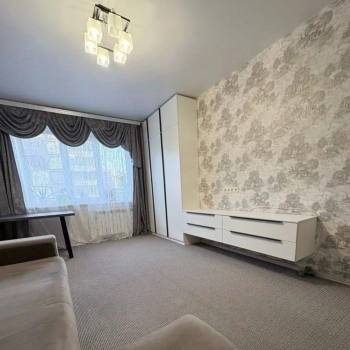 Сдается Многокомнатная квартира, 63 м²
