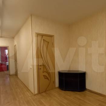 Сдается 2-х комнатная квартира, 76 м²