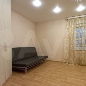 Сдается 2-х комнатная квартира, 76 м²