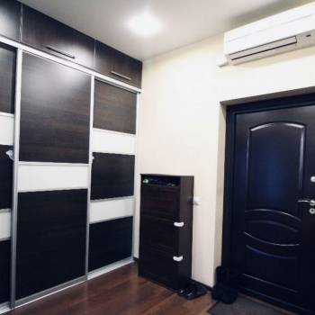 Продается 1-комнатная квартира, 52 м²