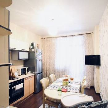 Продается 1-комнатная квартира, 52 м²