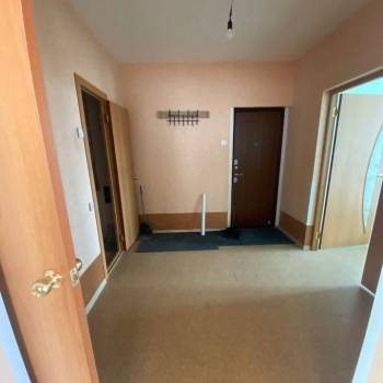 Сдается Многокомнатная квартира, 90 м²