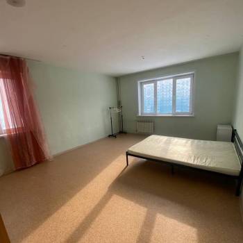 Сдается Многокомнатная квартира, 90 м²