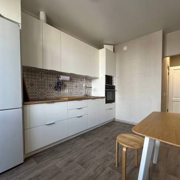 Продается 1-комнатная квартира, 40 м²