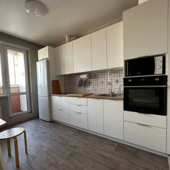 Продается 1-комнатная квартира, 40 м²